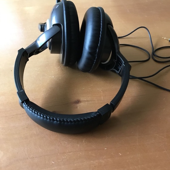 Plantronics Wired Headset With Mic. - Picture 3 of 6